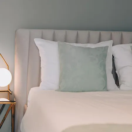 Mint & Gold Luxury *