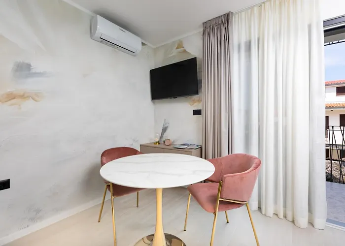 Mint & Gold Luxury Apartman *