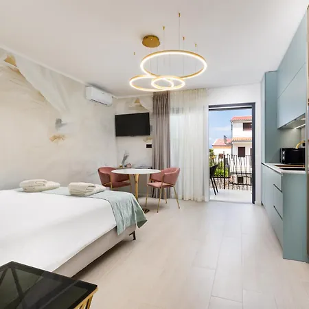 Mint & Gold Luxury * Malinska