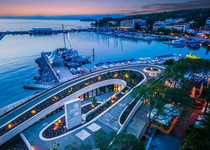 Mint & Gold Luxury Malinska