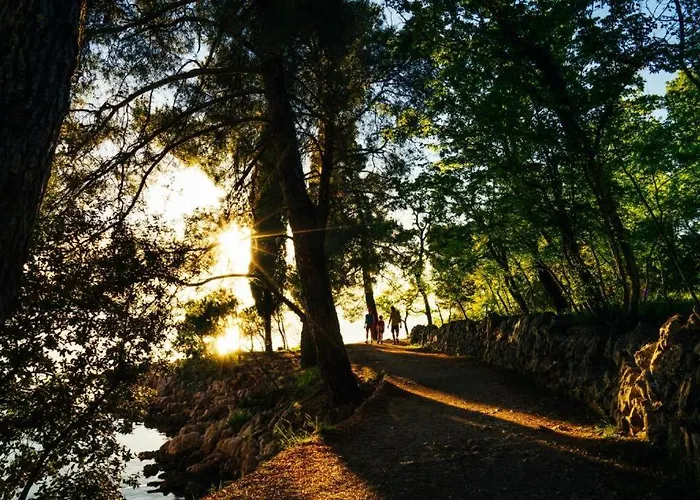 Mint & Gold Luxury Malinska