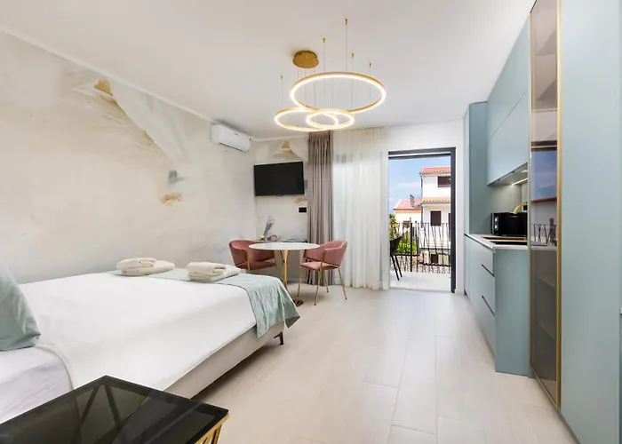 Mint & Gold Luxury * Malinska